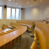 支援員から小学校教諭へ｜通信制大学で出会った“先生になる人”の物語